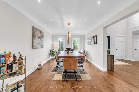 Photo 7 at 36 Coldstream Crescent, Devonsleigh, Richmond Hill