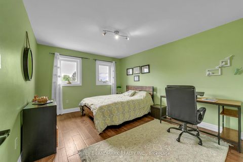 Photo 30 at 36 Coldstream Crescent, Devonsleigh, Richmond Hill