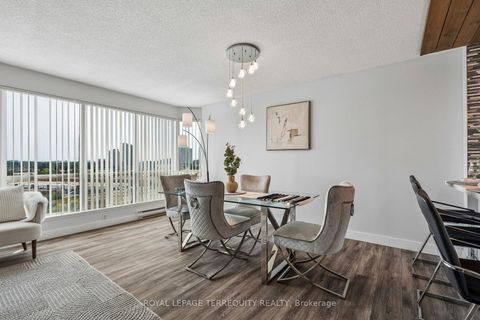 Photo 6 at 906 - 18 Lee Centre Drive, Woburn, Toronto