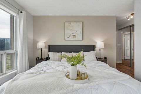 Photo 14 at 906 - 18 Lee Centre Drive, Woburn, Toronto
