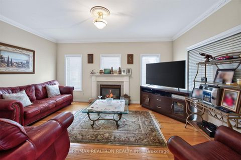 Photo 20 at 22 Queensborough Court, Oak Ridges Lake Wilcox, Richmond Hill