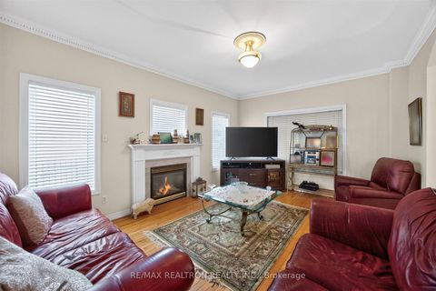 Photo 21 at 22 Queensborough Court, Oak Ridges Lake Wilcox, Richmond Hill