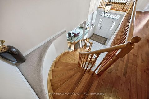 Photo 26 at 22 Queensborough Court, Oak Ridges Lake Wilcox, Richmond Hill