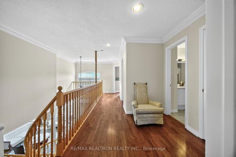 Photo 27 at 22 Queensborough Court, Oak Ridges Lake Wilcox, Richmond Hill