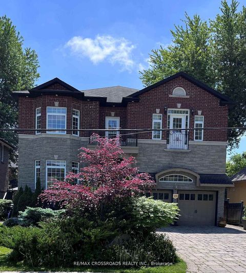 Photo 3 at 129 Lakeland Crescent, Oak Ridges Lake Wilcox, Richmond Hill