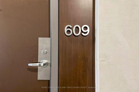 Photo 8 at 609 - 5 Rosehill Avenue, Moore Park, Toronto