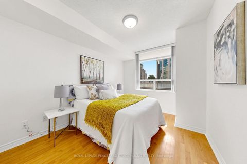 Photo 25 at 609 - 5 Rosehill Avenue, Moore Park, Toronto