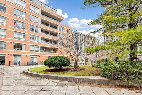 Photo 40 at 609 - 5 Rosehill Avenue, Moore Park, Toronto