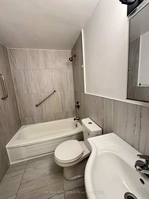 Photo 9 at 202 - 1445 Wilson Avenue, CFB, Toronto