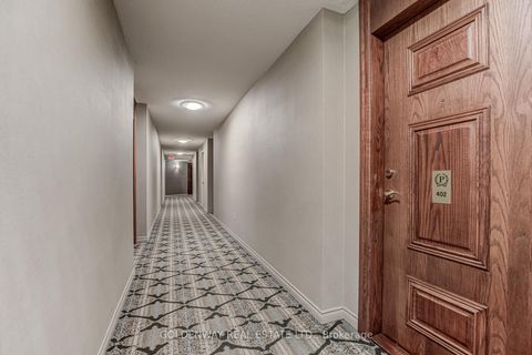 Photo 3 at 402 - 18 Pemberton Avenue, Newtonbrook East, Toronto