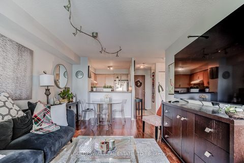 Photo 9 at 402 - 18 Pemberton Avenue, Newtonbrook East, Toronto