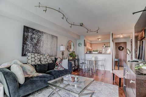 Photo 10 at 402 - 18 Pemberton Avenue, Newtonbrook East, Toronto