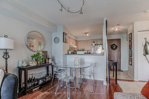 Photo 11 at 402 - 18 Pemberton Avenue, Newtonbrook East, Toronto