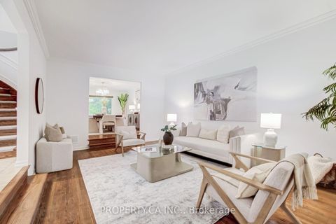 Photo 2 at 143 Cambridge Crescent, South Richvale, Richmond Hill