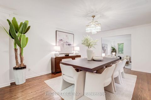 Photo 3 at 143 Cambridge Crescent, South Richvale, Richmond Hill