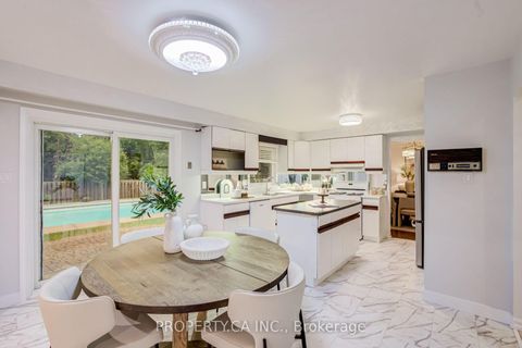 Photo 4 at 143 Cambridge Crescent, South Richvale, Richmond Hill