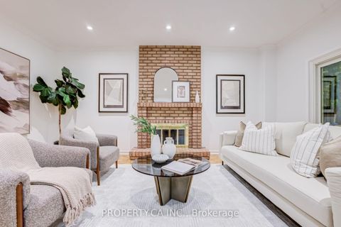 Photo 8 at 143 Cambridge Crescent, South Richvale, Richmond Hill