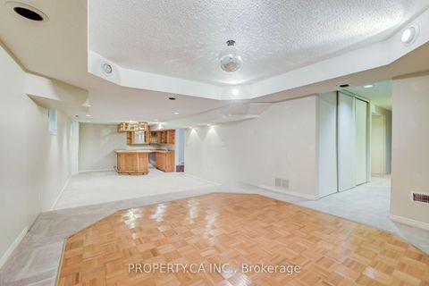 Photo 22 at 143 Cambridge Crescent, South Richvale, Richmond Hill