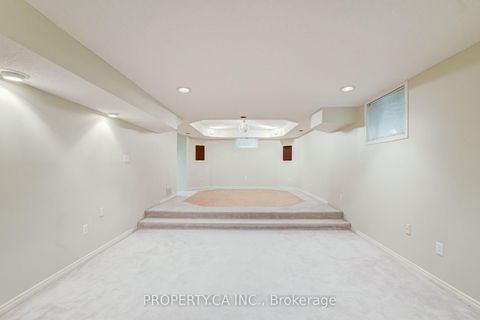 Photo 23 at 143 Cambridge Crescent, South Richvale, Richmond Hill