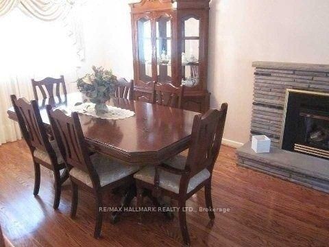 Photo 3 at 169 Trayborn Drive, Mill Pond, Richmond Hill
