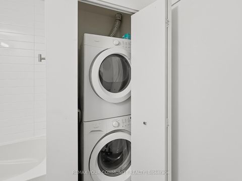 Photo 17 at 618 - 150 East Liberty Street, Niagara, Toronto