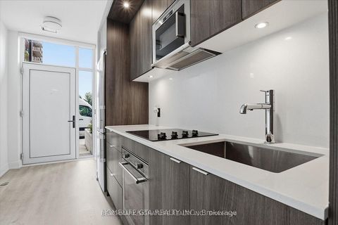 Photo 4 at 206 - 30 Inn On The Park Drive, Don Mills, Toronto