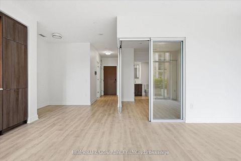 Photo 10 at 206 - 30 Inn On The Park Drive, Don Mills, Toronto