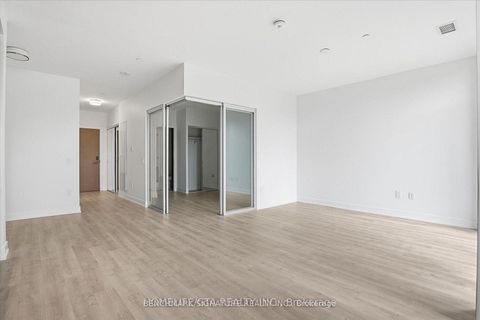 Photo 15 at 206 - 30 Inn On The Park Drive, Don Mills, Toronto