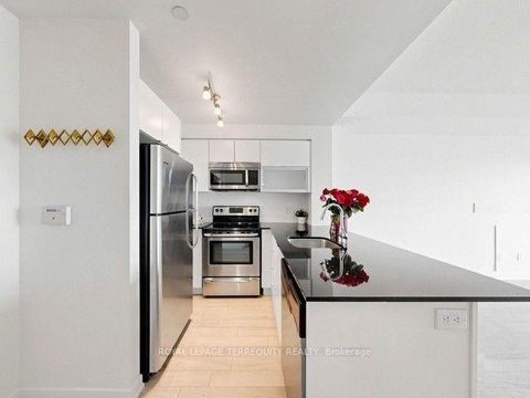 Photo 4 at 1418 - 150 East Liberty Street, Niagara, Toronto