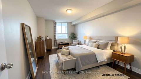 Photo 4 at 807 - 40 Panorama Court, Jamestown, Toronto
