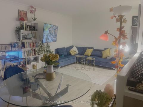 Photo 3 at 408 - 660 Eglinton Avenue W, Forest Hill North, Toronto