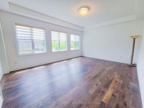 Photo 7 at 525 Elgin Mills Road W, Westbrook, Richmond Hill