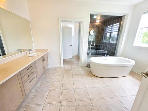 Photo 23 at 525 Elgin Mills Road W, Westbrook, Richmond Hill