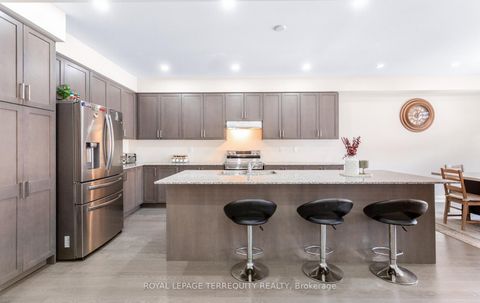 Photo 15 at 242 Factor Street, Kleinburg, Vaughan
