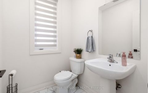 Photo 18 at 242 Factor Street, Kleinburg, Vaughan