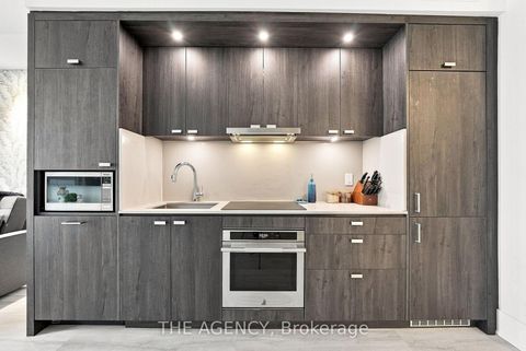 Photo 7 at 907 - 470 Front Street, Waterfront Communities C1, Toronto