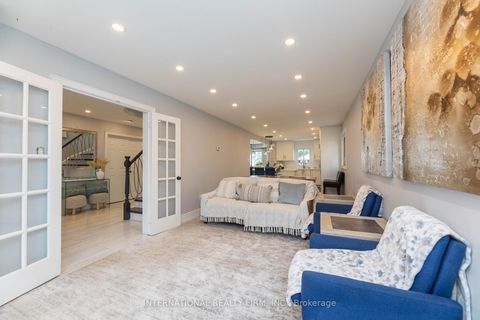 Photo 7 at 2 Hook Court, West Bayfield, Barrie