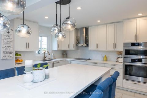 Photo 17 at 2 Hook Court, West Bayfield, Barrie
