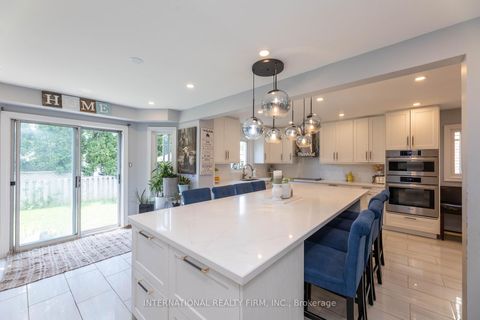 Photo 20 at 2 Hook Court, West Bayfield, Barrie