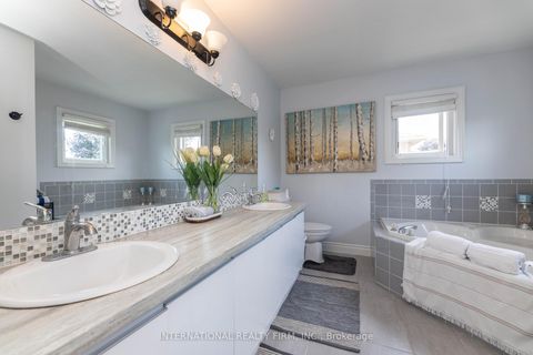 Photo 24 at 2 Hook Court, West Bayfield, Barrie