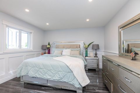 Photo 25 at 2 Hook Court, West Bayfield, Barrie