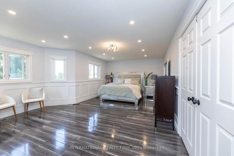 Photo 26 at 2 Hook Court, West Bayfield, Barrie