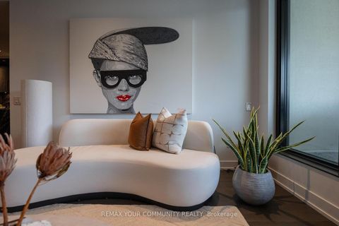 Photo 1 at 208 - 280 Howland Avenue, Annex, Toronto