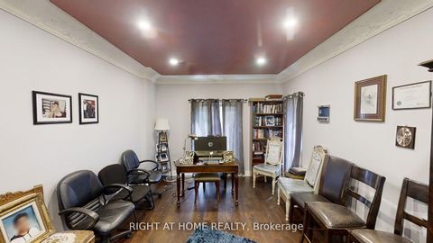 Photo 7 at 31 NORTHGATE Crescent E, Bayview Hill, Richmond Hill