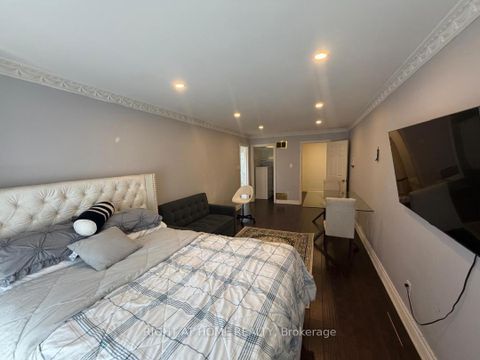 Photo 31 at 31 NORTHGATE Crescent E, Bayview Hill, Richmond Hill