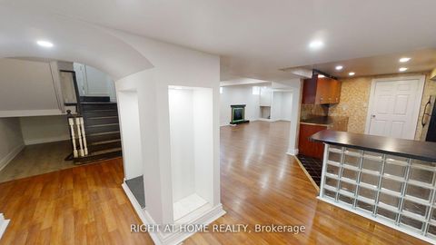 Photo 37 at 31 NORTHGATE Crescent E, Bayview Hill, Richmond Hill
