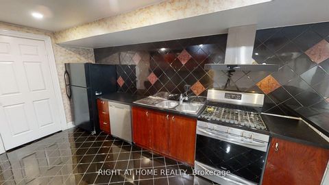 Photo 38 at 31 NORTHGATE Crescent E, Bayview Hill, Richmond Hill