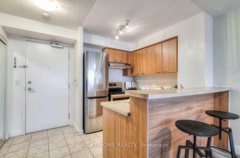 Photo 7 at 2308 - 38 Lee Centre Drive, Woburn, Toronto