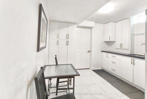 Photo 31 at 663 Peter Rupert Avenue, Patterson, Vaughan
