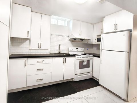 Photo 32 at 663 Peter Rupert Avenue, Patterson, Vaughan